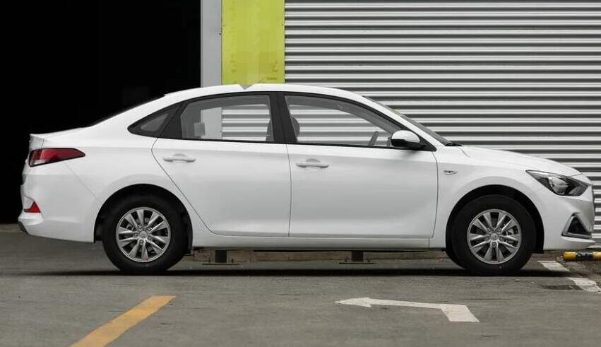 悅動(dòng)新車 自動(dòng)檔 3500元/月，含保險(xiǎn)，保養(yǎng)，維修，救援等全部費(fèi)用